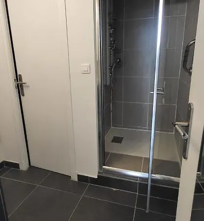 Escale En Bord De Avec Piscine Et Jardins Apartmán
