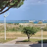 Escale En Bord De Avec Piscine Et Jardins Lejlighed *