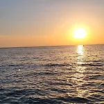 Lejlighed Escale En Bord De Avec Piscine Et Jardins Le Grau-du-Roi