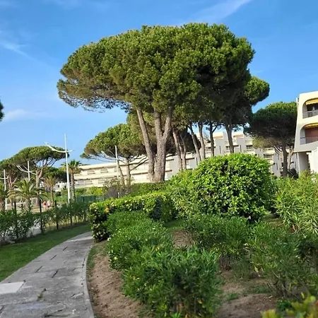 Escale En Bord De Avec Piscine Et Jardins Apartmán