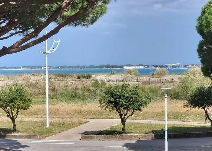 Escale En Bord De Avec Piscine Et Jardins Appartement *