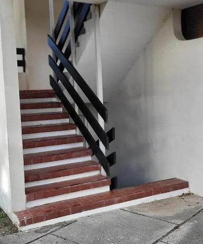 Appartement Escale En Bord De Avec Piscine Et Jardins *