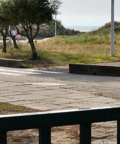 Escale En Bord De Avec Piscine Et Jardins Appartement